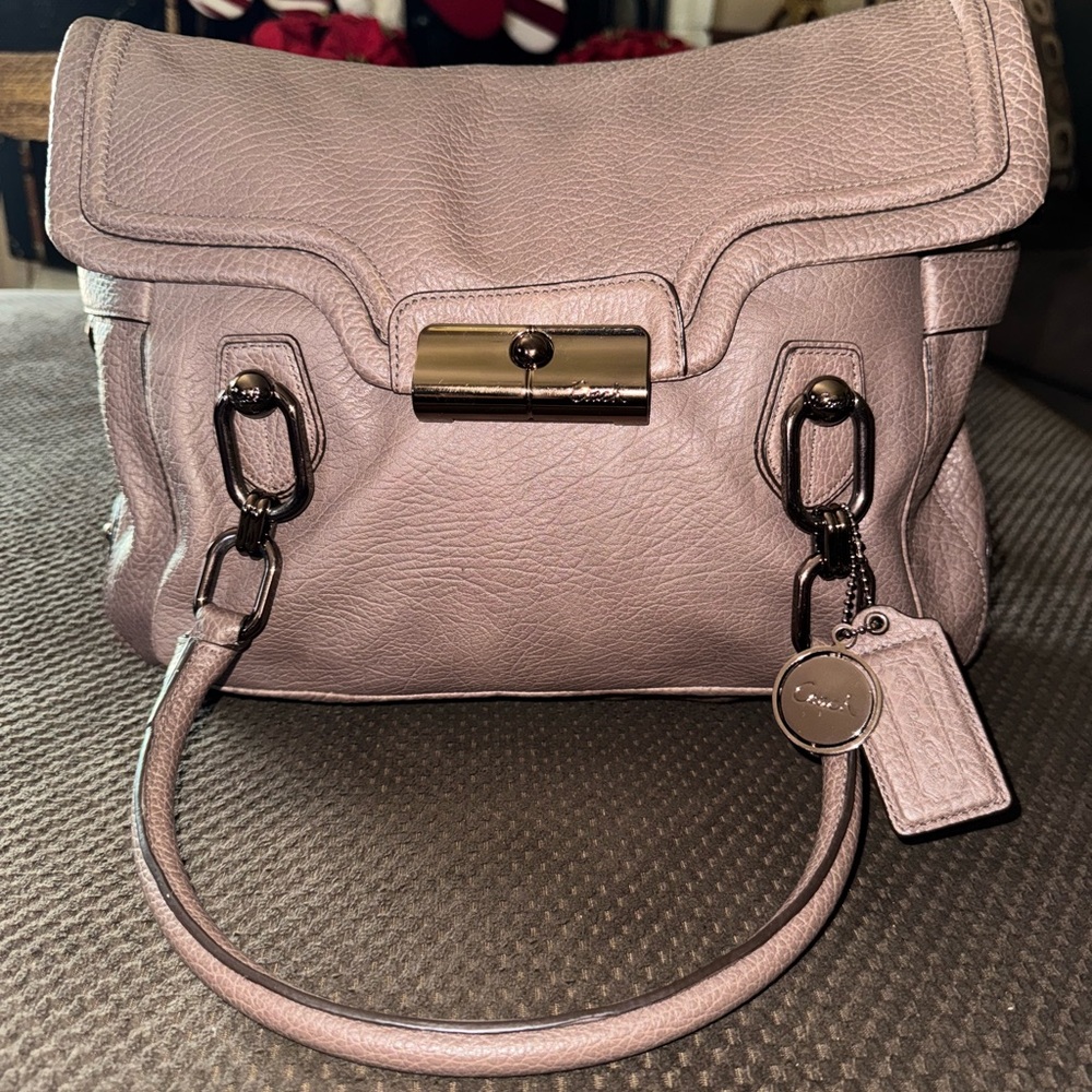 Coach Elegant Brown Leather Handbag - Picture 3 of 6